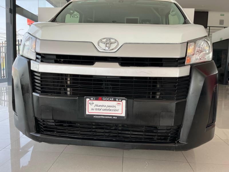 Toyota Comerciales Hiace Panel 5 pts. DX Superlarga, toldo alto, TM5 (línea nueva) 2020